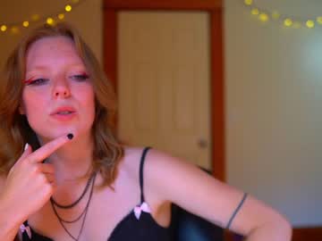 girl crimsonxrapture image #2206548