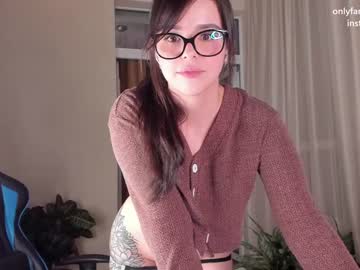 girl aavee image #2759704