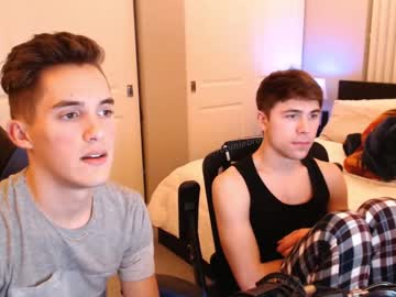 man roomiebros image #959112
