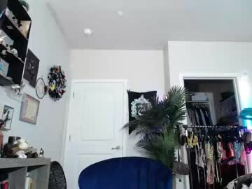 girl monstrumologist image #3429012