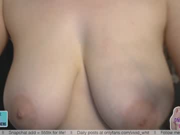 girl vivid_whit image #2667363