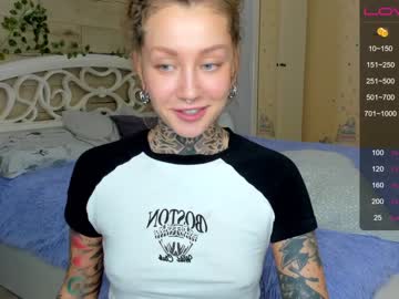 girl nickyneck image #1408319