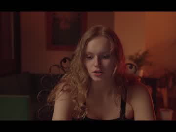 girl chillwithkira image #1359134