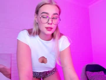 girl 8a8y_nura image #1347595