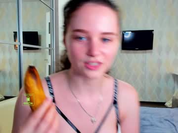 girl demurelixir image #1955288