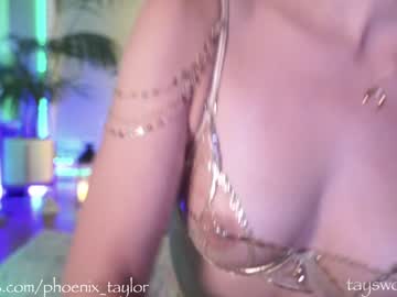 girl phoenix_taylor image #3213870