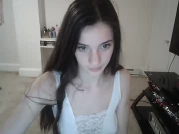 girl meadow_lea image #562378
