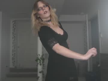 girl crimsonxrapture image #1152439