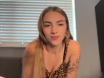 girl corinnaluv image #4065665