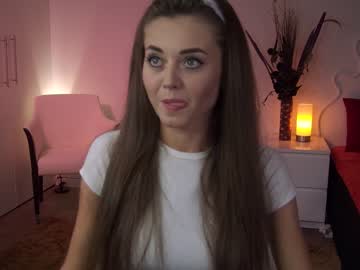 girl lettymoa image #3098054