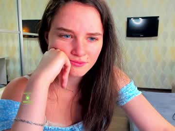 girl demurelixir image #2743945