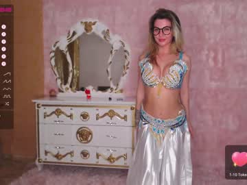 girl welcome2pleasureland image #3073888