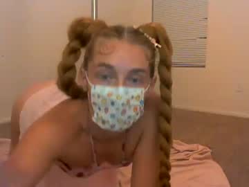 girl heyyitspeachesss image #2425121