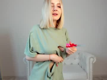 girl oliviabr0wn image #3113672