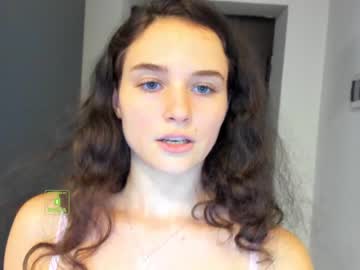girl demurelixir image #2501405