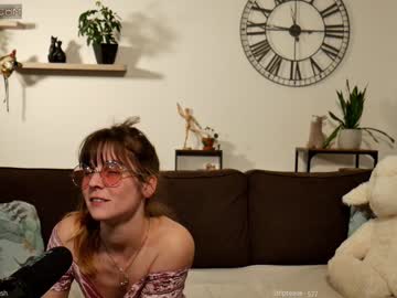 girl _meg image #1028637