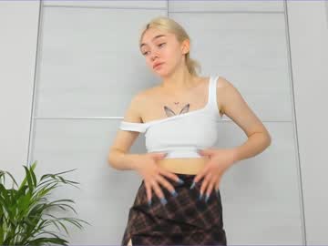 girl elizabeth__gray image #3150663