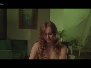 girl chillwithkira image #1329925