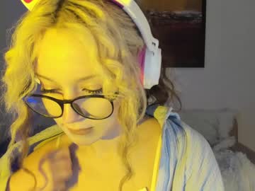 girl deryubanny image #3362305