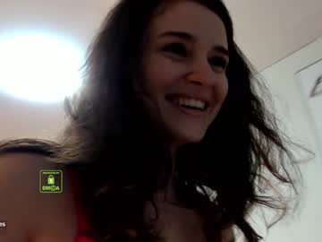 girl demurelixir image #2938342