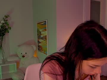 girl lila_kik image #929532