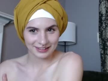 girl fiestyfatima1 image #2612214