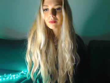 girl pervyblonde image #976516