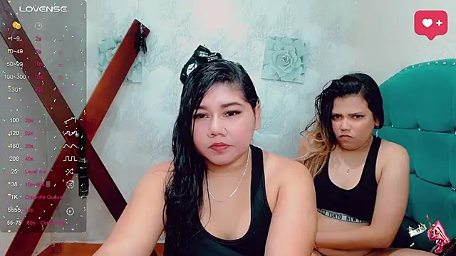 Stripchat sex cam LucyAndTifany