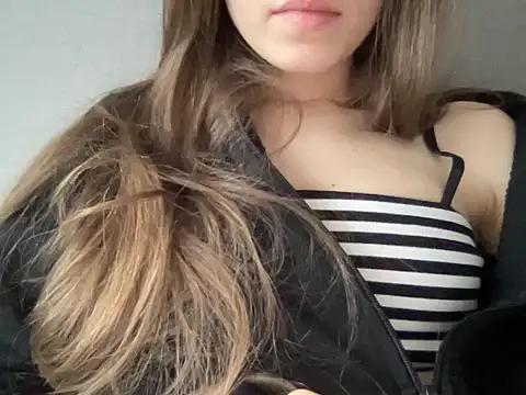 Stripchat sex cam Lovewithyoud