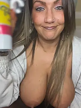 Stripchat sex cam LittleMissEeve