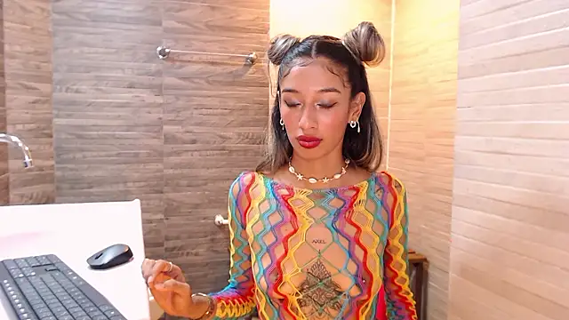 Stripchat sex cam CarolinaMayers