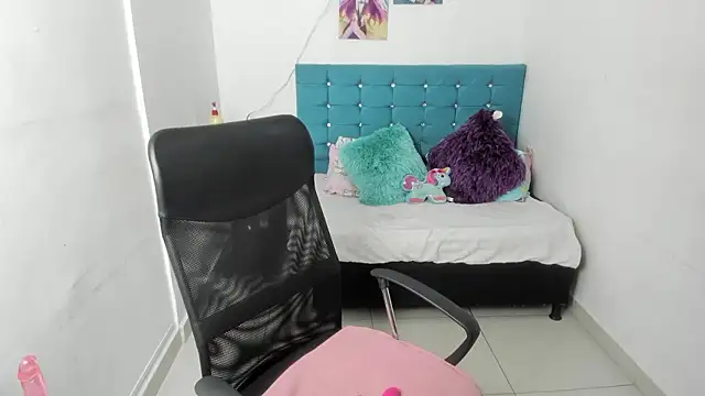 Stripchat sex cam catahot_4