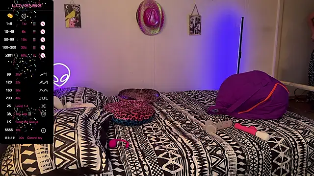 Stripchat sex cam redbarbiedollx