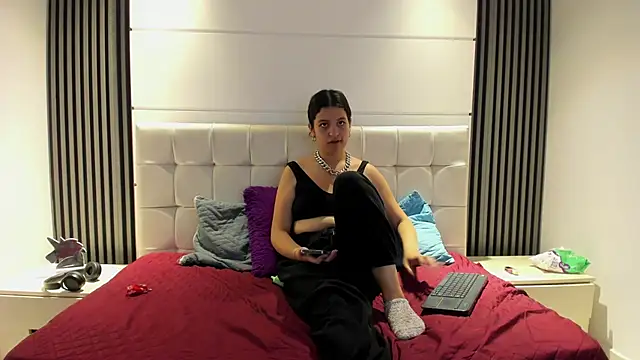 Stripchat sex cam maddy_martinez_