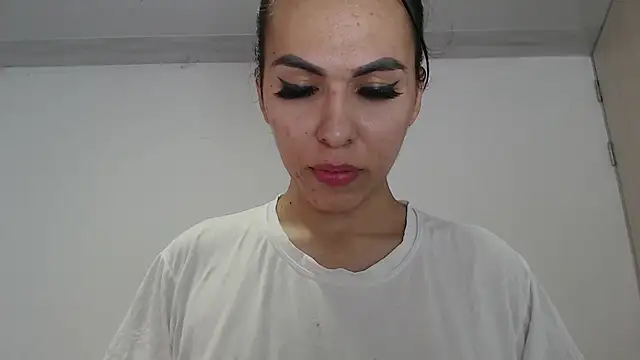 Stripchat sex cam arianablue69