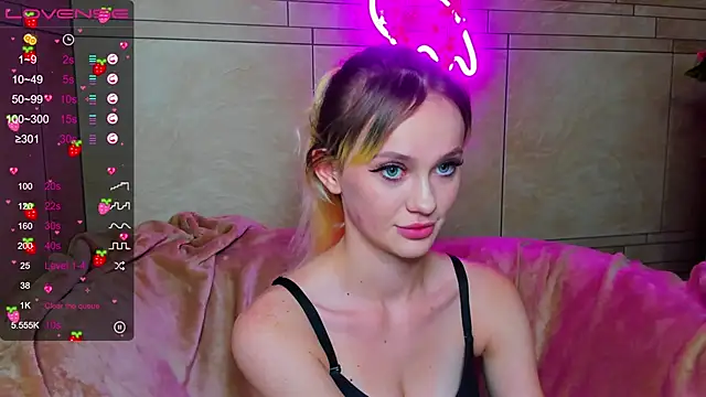 Stripchat sex cam HappyDee