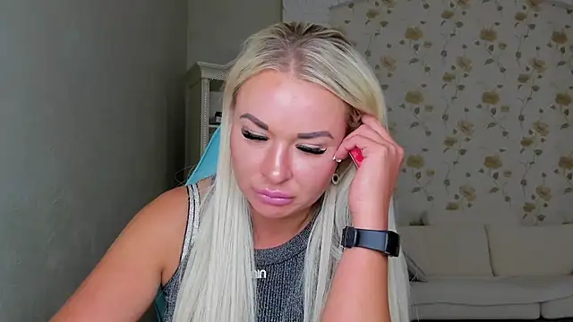 Stripchat sex cam SelenkaCry