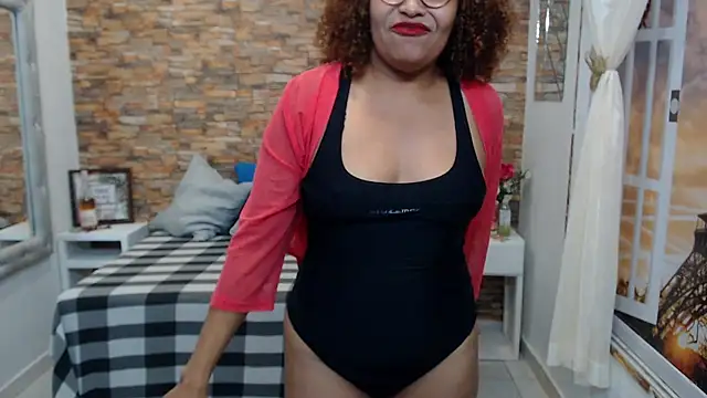Stripchat sex cam RubyReyes_