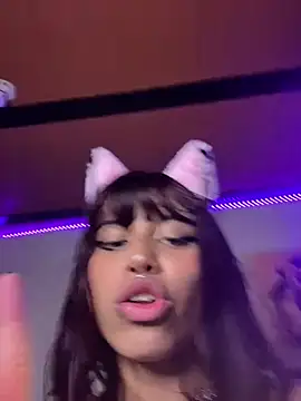 Stripchat sex cam Akame_uwuu