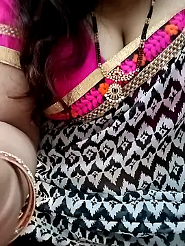 Stripchat sex cam dollyaunty03