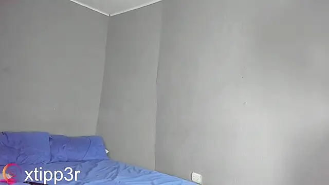 Stripchat sex cam Xtip3r