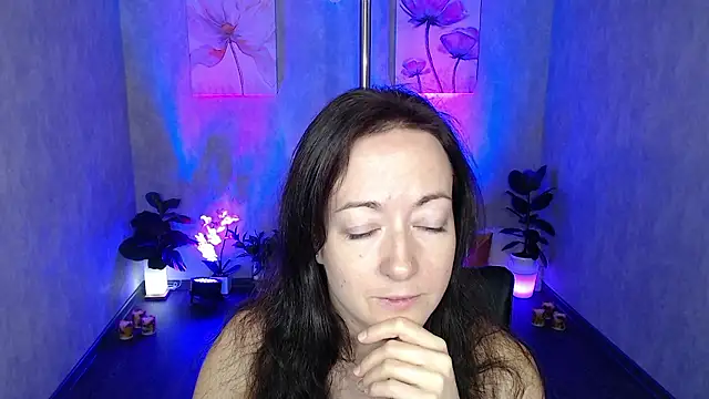 Stripchat sex cam kimberlyray777