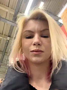 Stripchat sex cam milayoshi