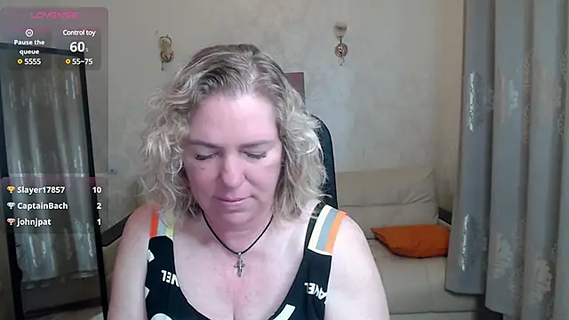 Stripchat sex cam unsual_milf