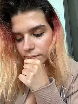 Stripchat sex cam RiriRoseey