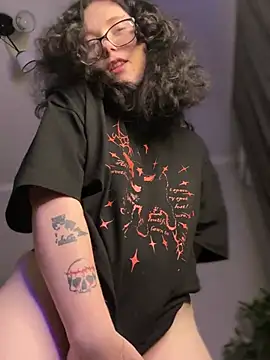 Stripchat sex cam RinaShy