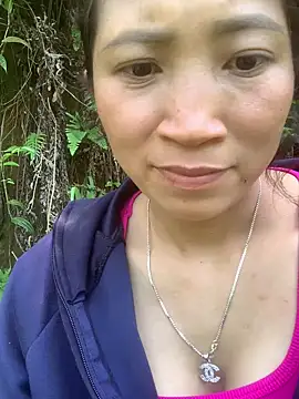 Stripchat sex cam ThiHa003