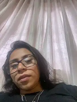 Stripchat sex cam Rouuse95