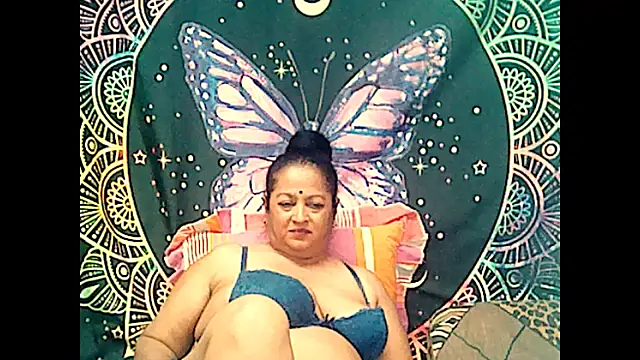 Stripchat sex cam matureindian