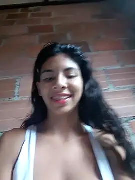 Stripchat sex cam chaparritahot99